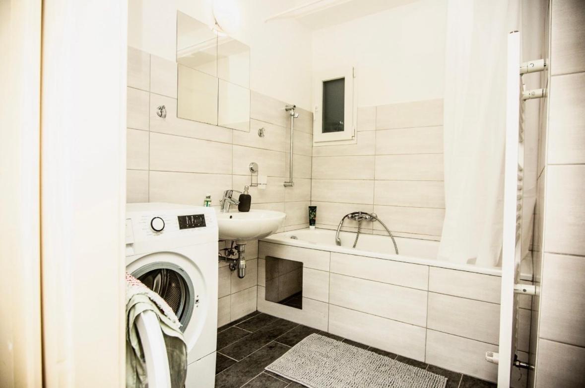 Appartment Nahe Belvedere Garden Bécs Kültér fotó
